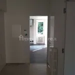 Rent 4 bedroom apartment of 80 m² in Como