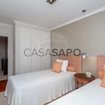 Alugar 3 quarto apartamento de 1 m² em Loures