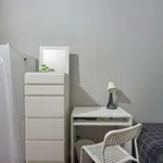 Rent a room in lisbon