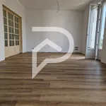 Appartement de 59 m² avec 2 chambre(s) en location à P