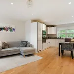 Rent 2 bedroom apartment in Reigate and Banstead