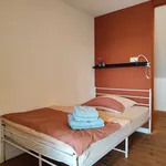 Miete 4 Schlafzimmer wohnung von 130 m² in Essen