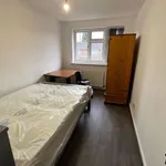 Rent 8 bedroom house in East Midlands