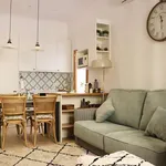 Rent 2 bedroom apartment of 70 m² in barcelona