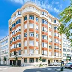 Rent 3 bedroom apartment in Ixelles