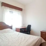 Rent a room in lisbon