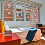 Rent 4 bedroom apartment in Madrid