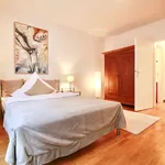 Rent 1 bedroom apartment of 70 m² in Dusseldorf