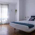 Rent a room of 142 m² in valencia