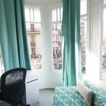 Rent 2 bedroom apartment of 15 m² in Barcelona