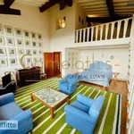 Rent 6 bedroom house of 500 m² in Florence