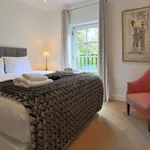 Rent 3 bedroom apartment in Dún Laoghaire