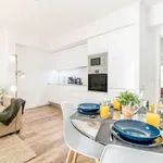 Rent 1 bedroom apartment of 592 m² in Lisbon