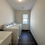 Appartement de 2120 m² avec 3 chambre(s) en location à Oshawa (Taunton)