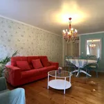 Rent a room of 80 m² in lisbon