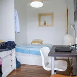 Rent a room in lisbon