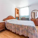 Rent a room of 85 m² in valencia