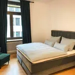 Rent a room of 100 m² in Frankfurt am Main