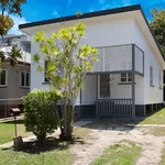 Rent 3 bedroom house in Redcliffe