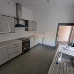 Rent 4 bedroom apartment in West Midlands