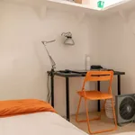 Rent a room in madrid