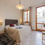 Rent 1 bedroom apartment of 49 m² in Florence