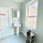 Rent 2 bedroom flat in York