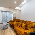 Rent 5 bedroom apartment in West Midlands