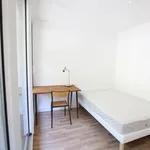 Rent 5 bedroom apartment of 91 m² in LYON 06