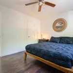 Rent 1 bedroom apartment in Escondido