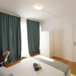 Rent 5 bedroom apartment in Lisbon