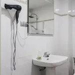 Rent 3 bedroom apartment of 45 m² in Málaga