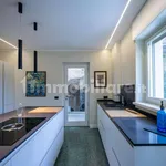 Rent 3 bedroom apartment of 100 m² in Verona