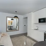 Rent 1 bedroom apartment of 31 m² in Lisbon