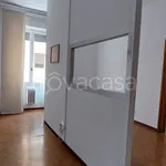 Rent 4 bedroom apartment of 135 m² in Genova