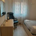 Rent 3 bedroom apartment of 95 m² in Bologna