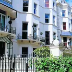 Rent 3 bedroom apartment in London