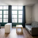 Rent 1 bedroom apartment of 45 m² in Barcelona