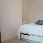 Rent 2 bedroom apartment of 90 m² in barcelona