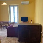 Rent 3 bedroom apartment of 90 m² in Milan