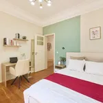 Rent a room in lisbon