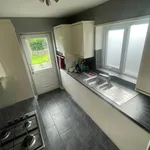 Rent 3 bedroom flat in Bradford