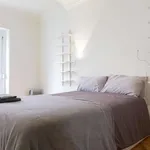 Rent a room of 125 m² in lisbon