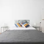 Rent a room in madrid