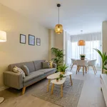 Rent 1 bedroom apartment of 431 m² in Málaga