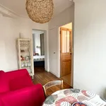 Rent 2 bedroom apartment of 33 m² in Paris