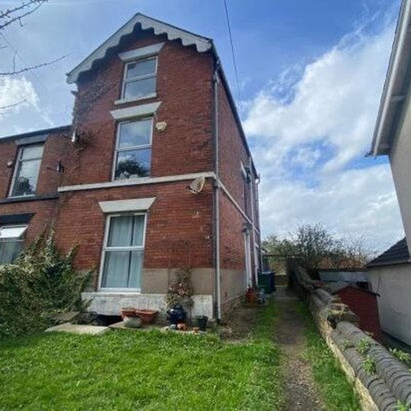 Flat to rent in 64 Sheffield Road, Chesterfield S41 Newbold