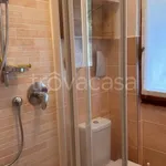 Rent 4 bedroom house of 100 m² in Carlazzo