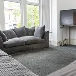 Rent 7 bedroom house in Leeds