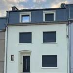 Maison de 363 m² avec 5 chambre(s) en location à Arlon